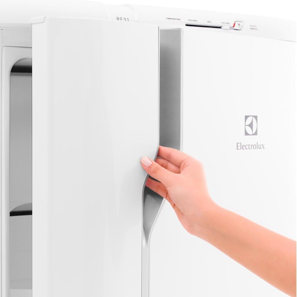 Geladeira Electrolux RE31: Eficiência e Estilo - Image 5